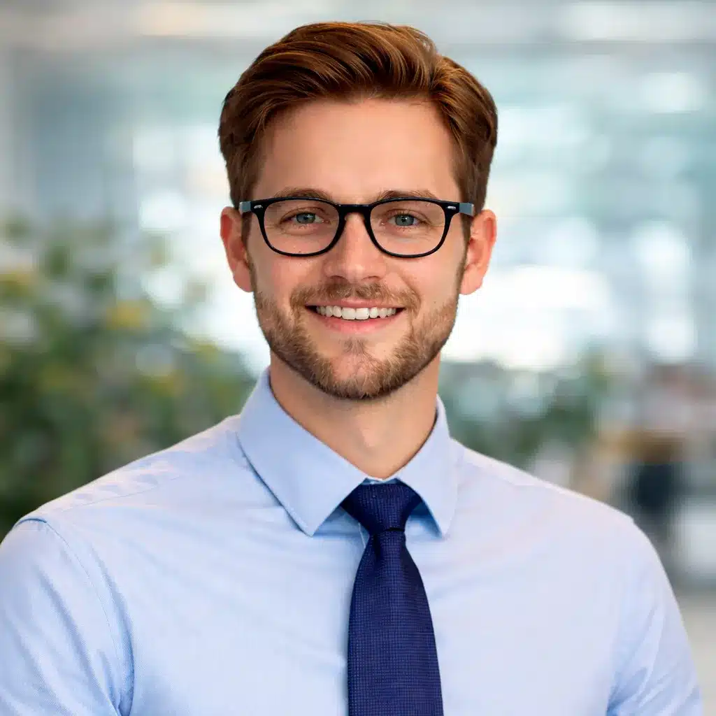 <h3>Michael Turner</h3>